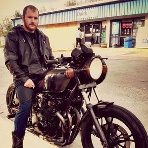 Meet your Posher, Ethan